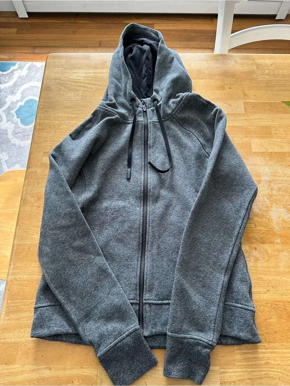 Lululemon full-zip hoodie sweatshirt size 6